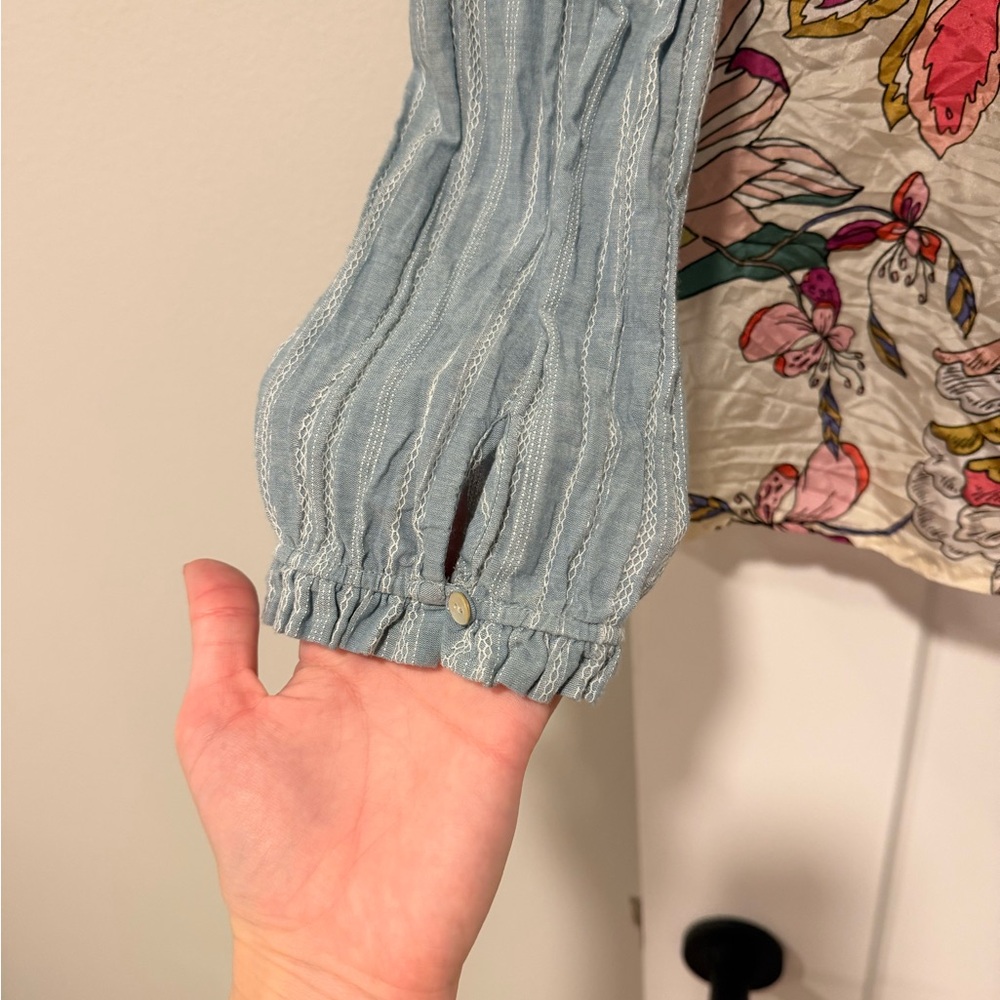 Johnny Was Light Blue Embroidered Blouse - Picture 6 of 8